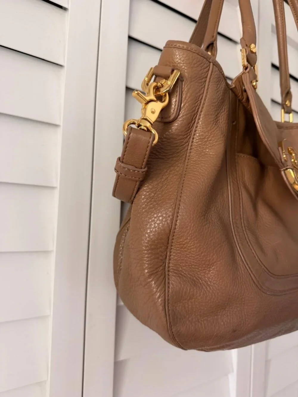 Tory Burch • Amanda Classic Dark Camel Hobo Bag • Purse • Retail $598